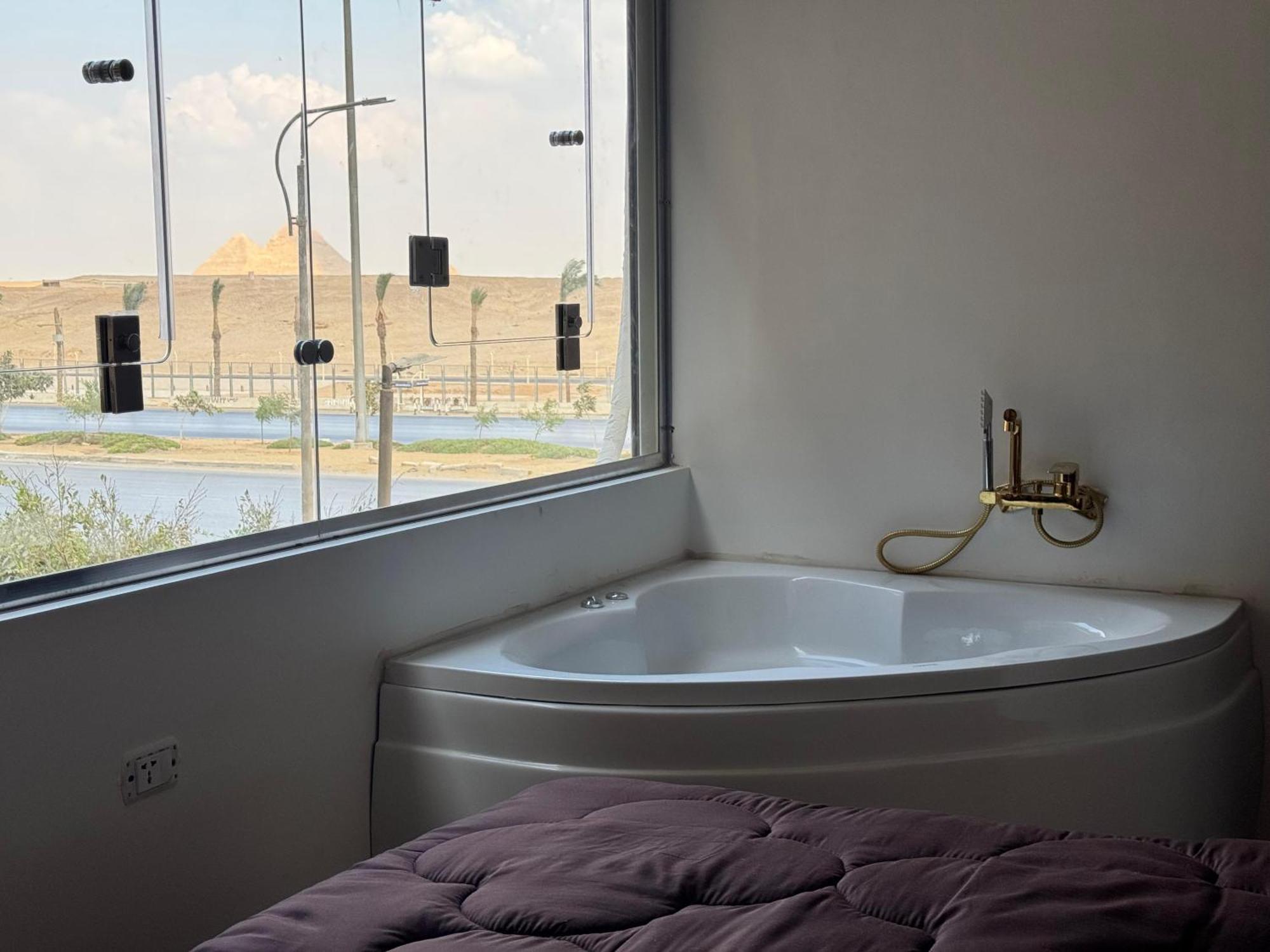 New White Pyramids Inn Ghatati 外观 照片