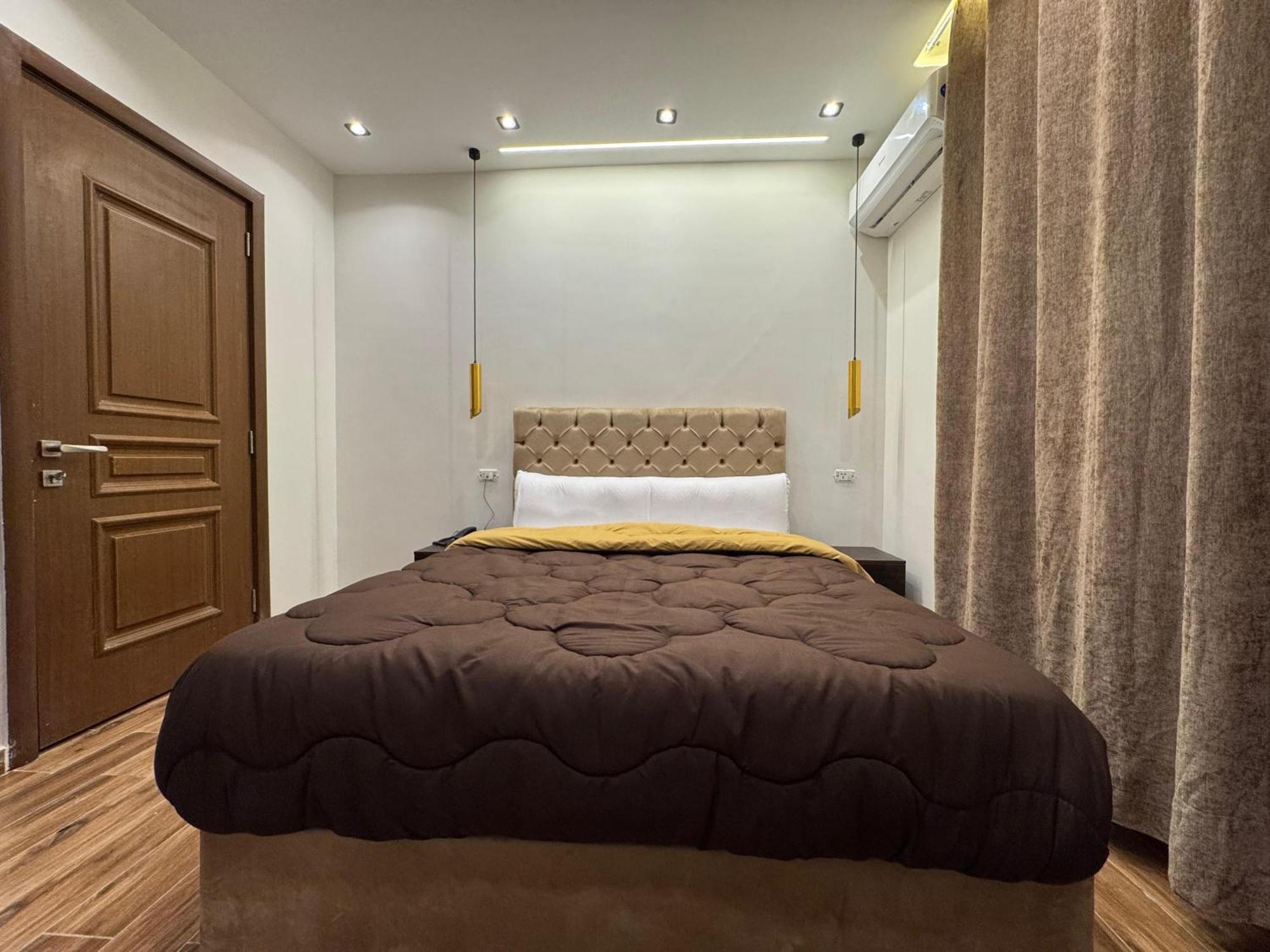 New White Pyramids Inn Ghatati 外观 照片