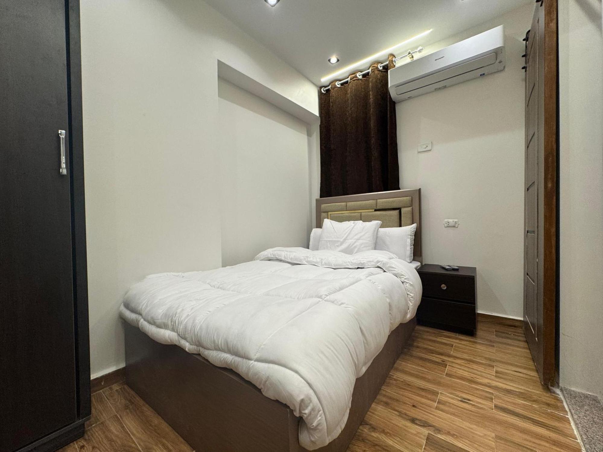 New White Pyramids Inn Ghatati 外观 照片