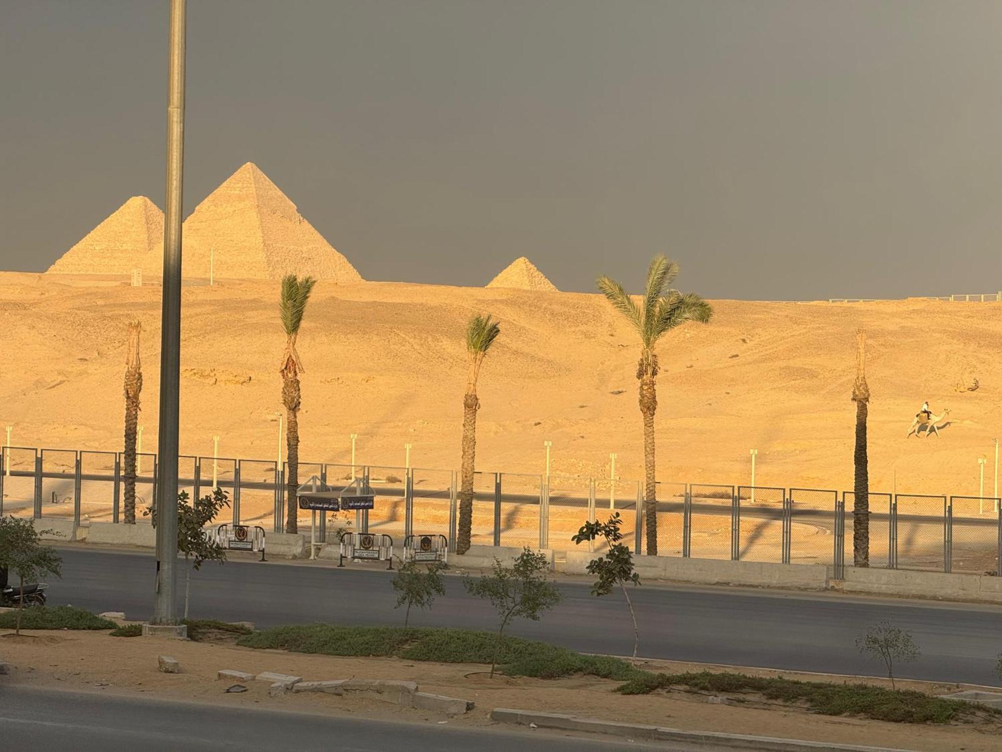 New White Pyramids Inn Ghatati 外观 照片