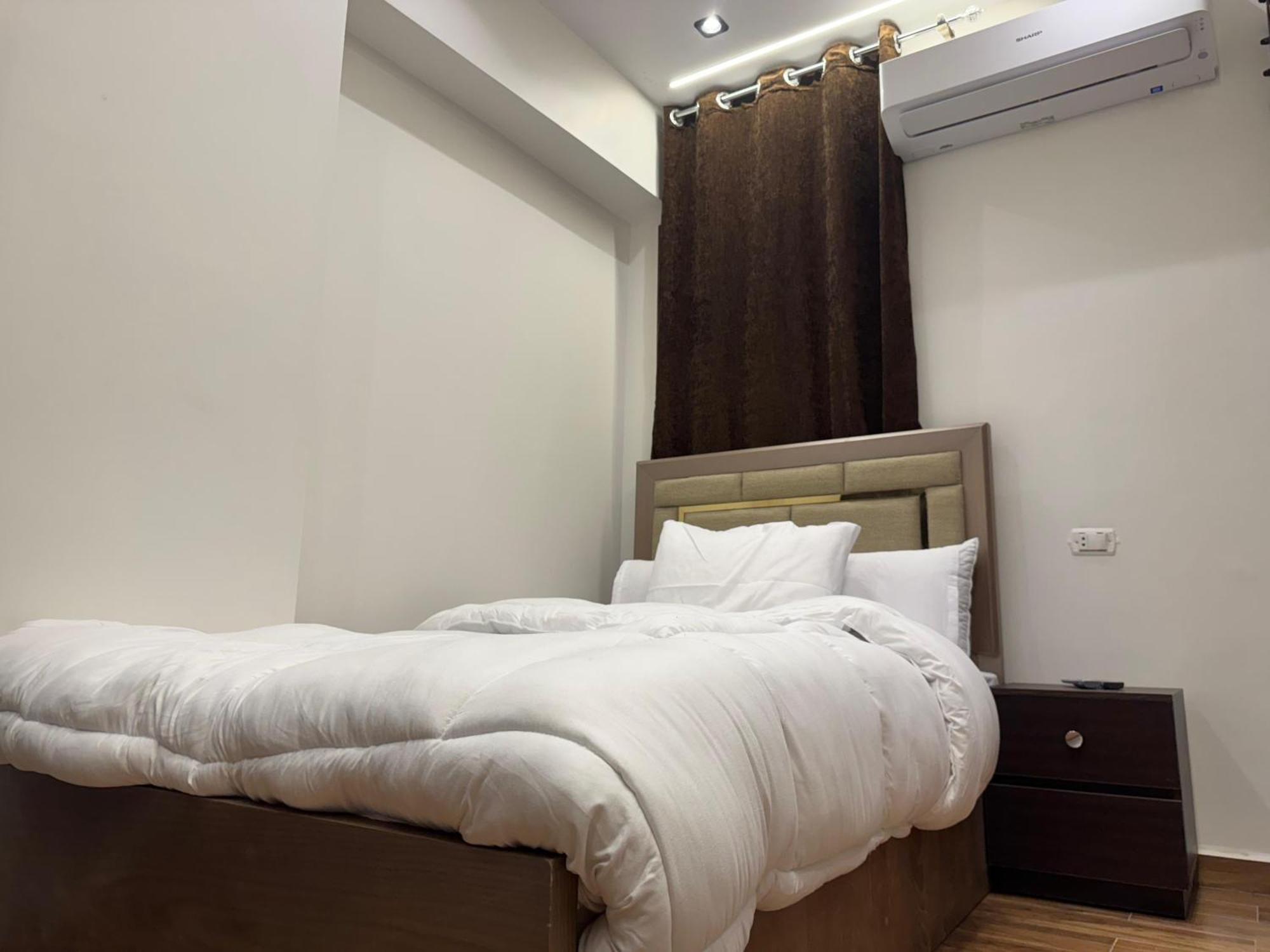 New White Pyramids Inn Ghatati 外观 照片