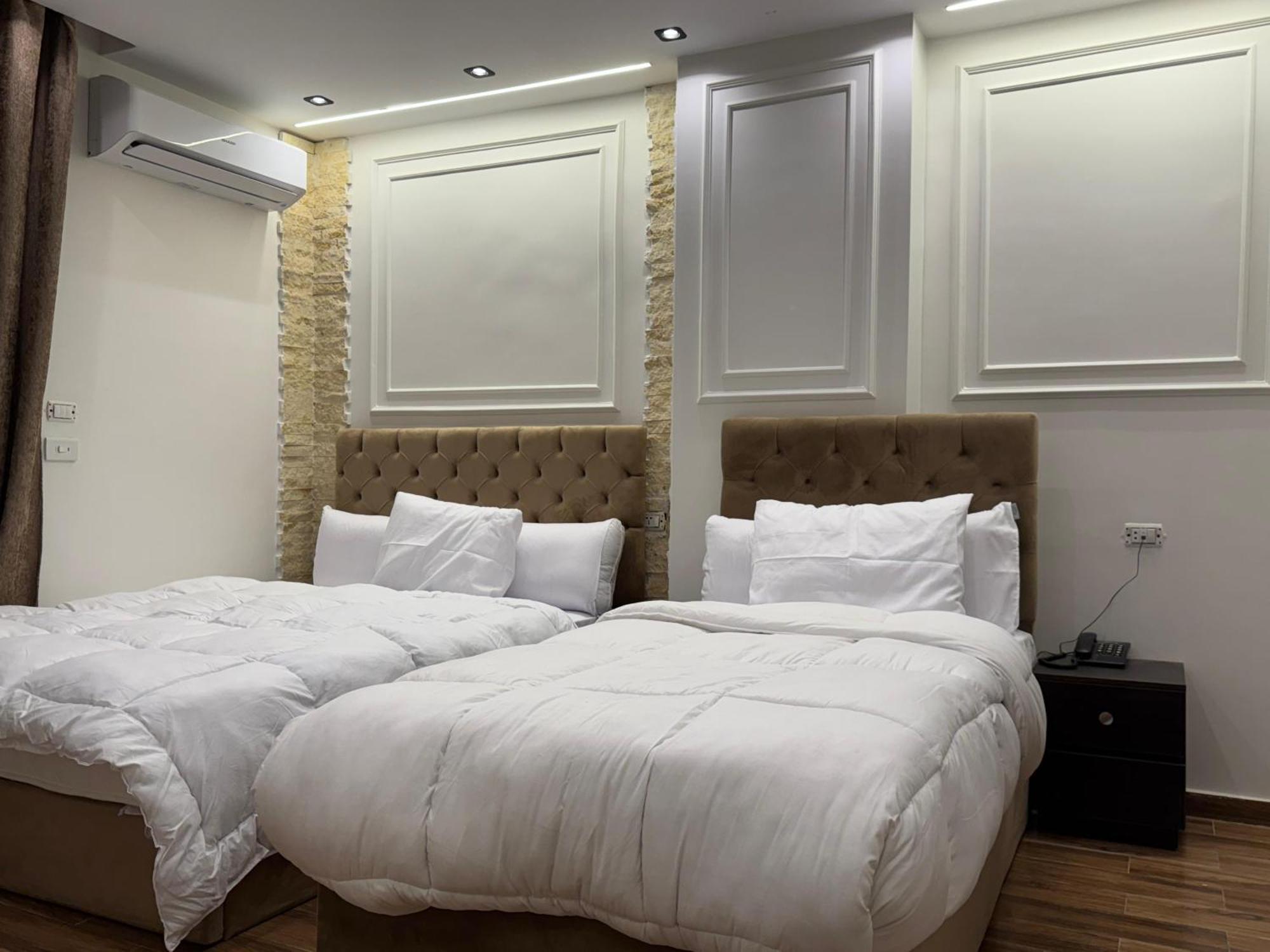 New White Pyramids Inn Ghatati 外观 照片