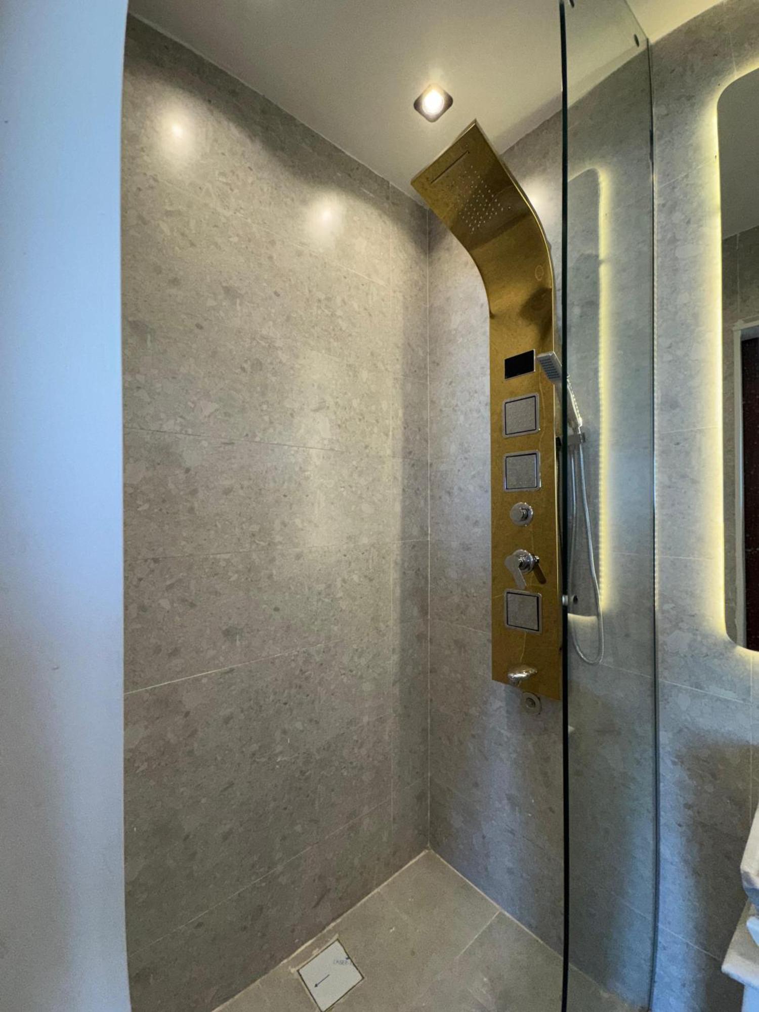 New White Pyramids Inn Ghatati 外观 照片