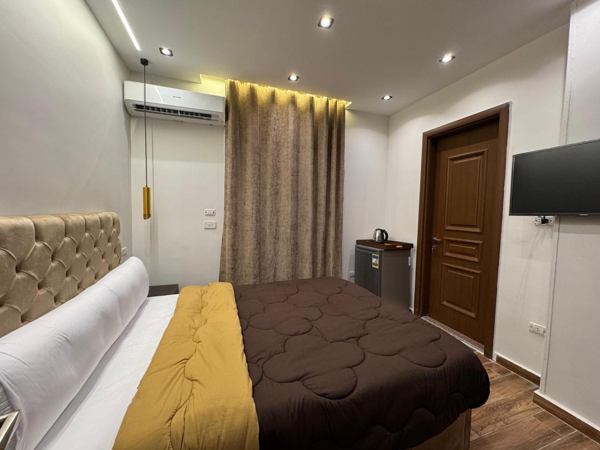 New White Pyramids Inn Ghatati 外观 照片