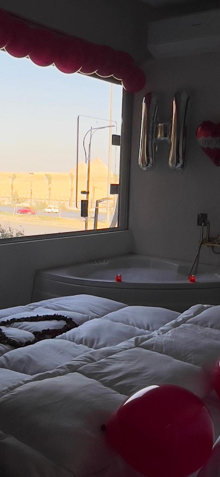 New White Pyramids Inn Ghatati 外观 照片